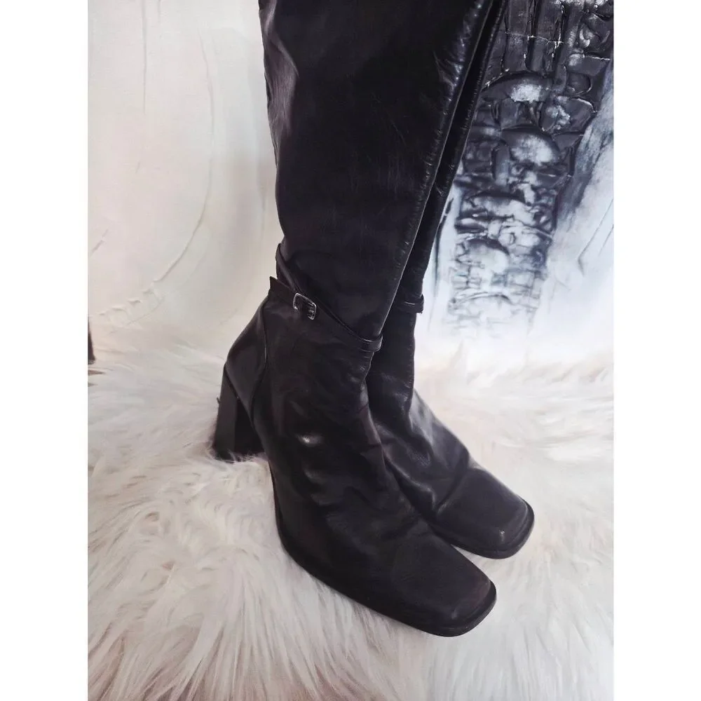 Vera Comma knee boots